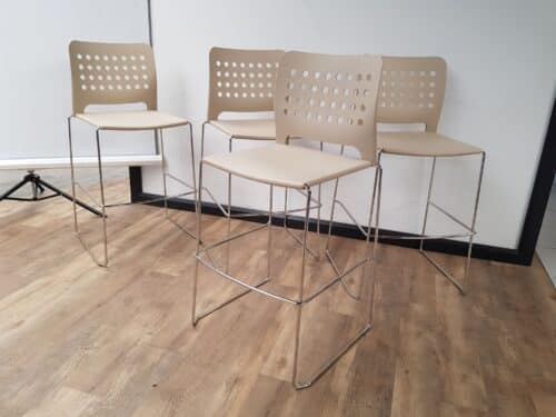 Barkruk chrome frame (Beige)
