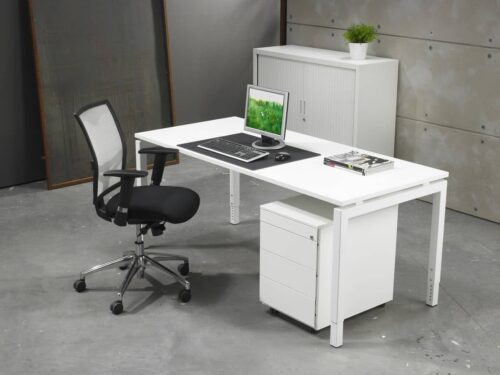 Bureau Q-line 120 x 80