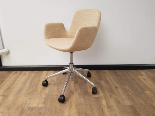 Design chair Daisy