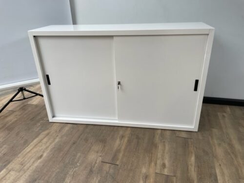 Metalen schuifdeurkast 160 (wit)