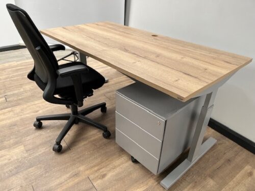 Recht bureau T-poot aluminium