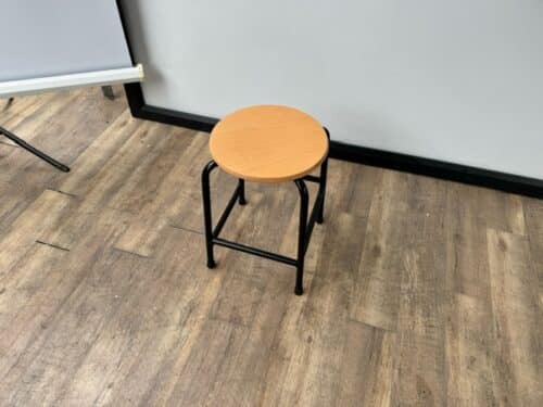 Houten kruk 51cm hoog
