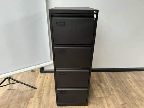 Archiefkast zwart 132 H x 46 B x 62 D