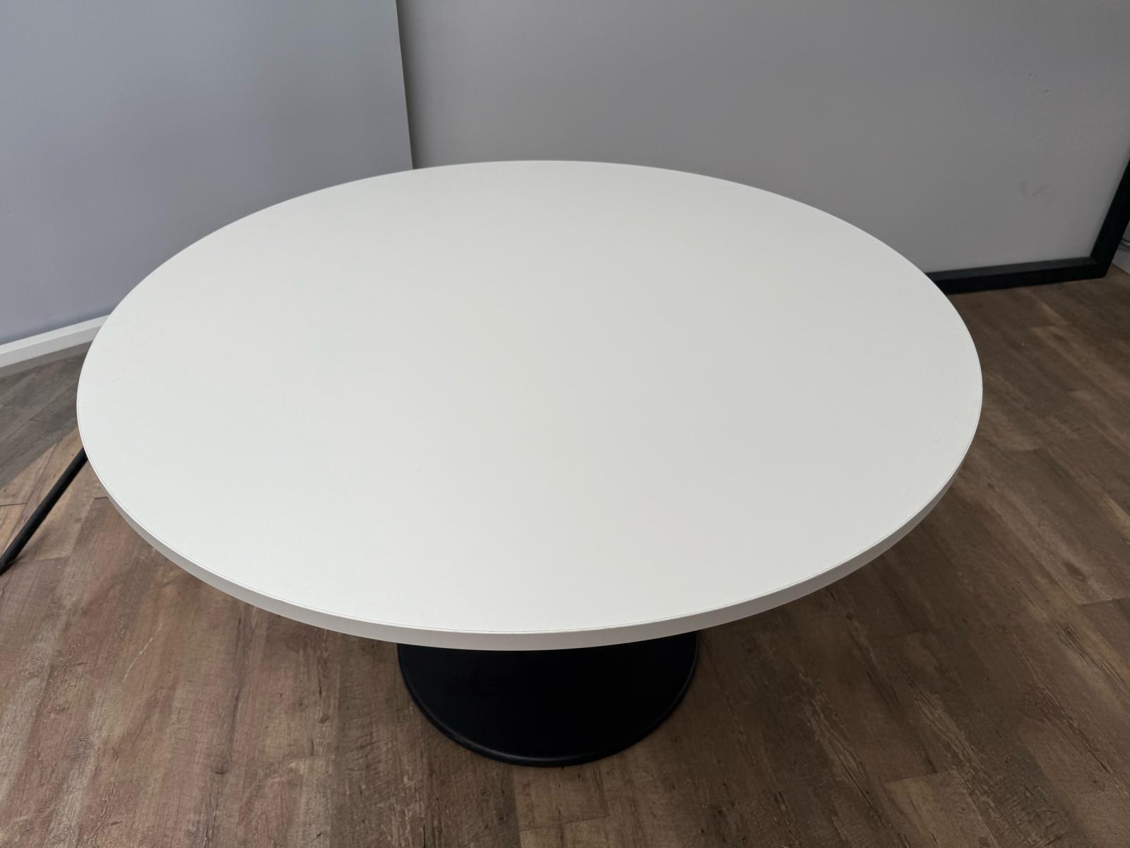Ronde kantinetafel (Nieuw blad)