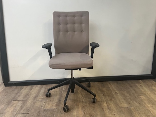 Vitra ID Trim bureaustoel (roze)