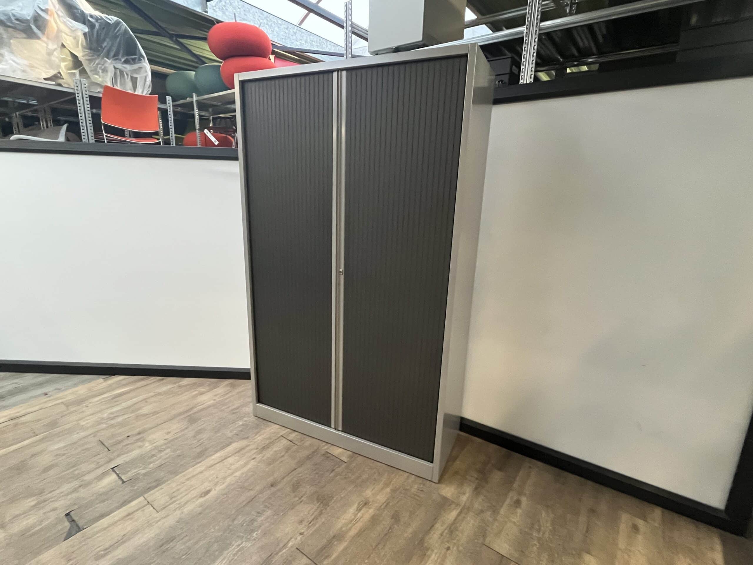 Alumnium roldeurkast 195×120