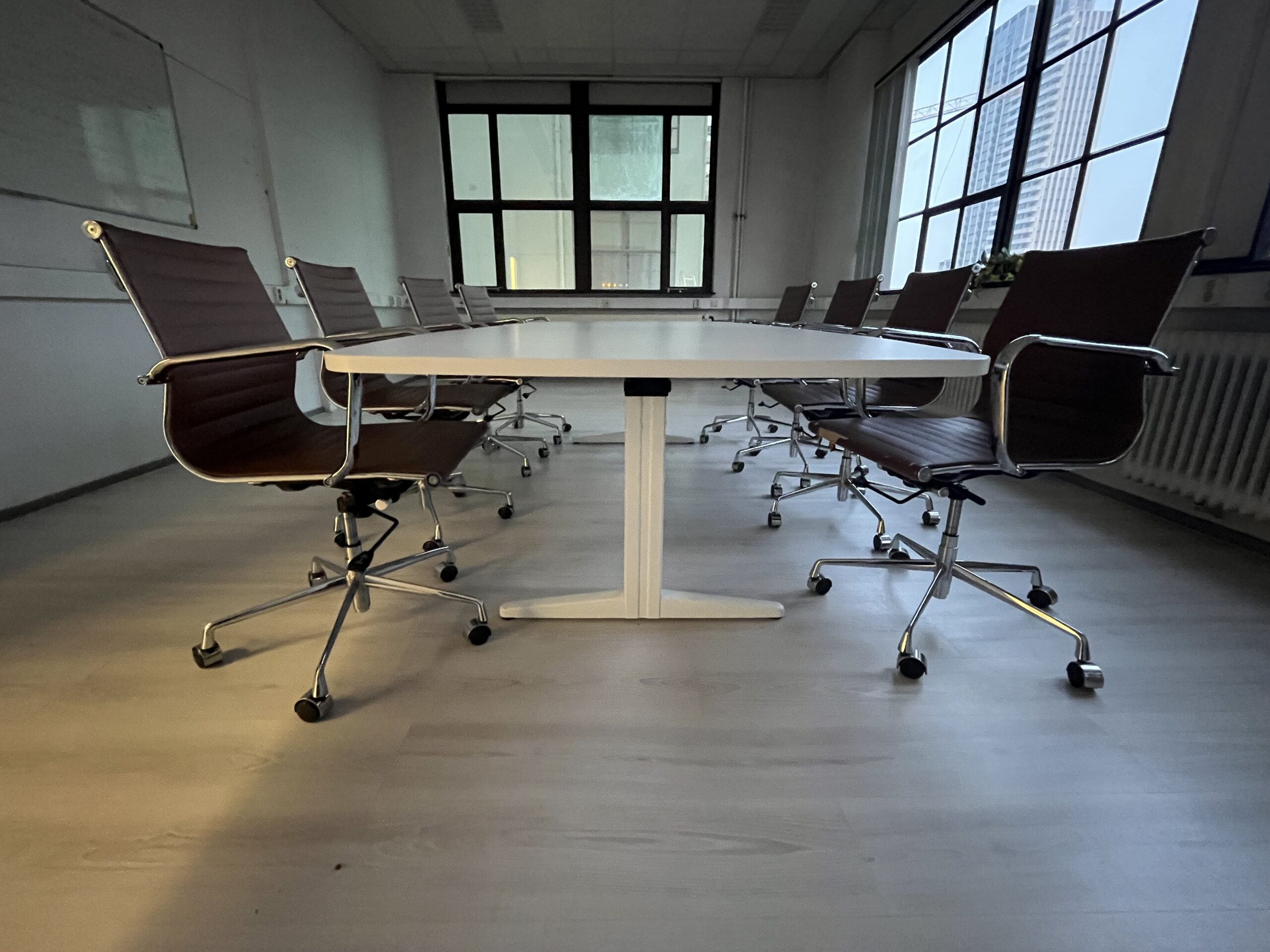 Grote vergadertafel wit – 320×120 cm