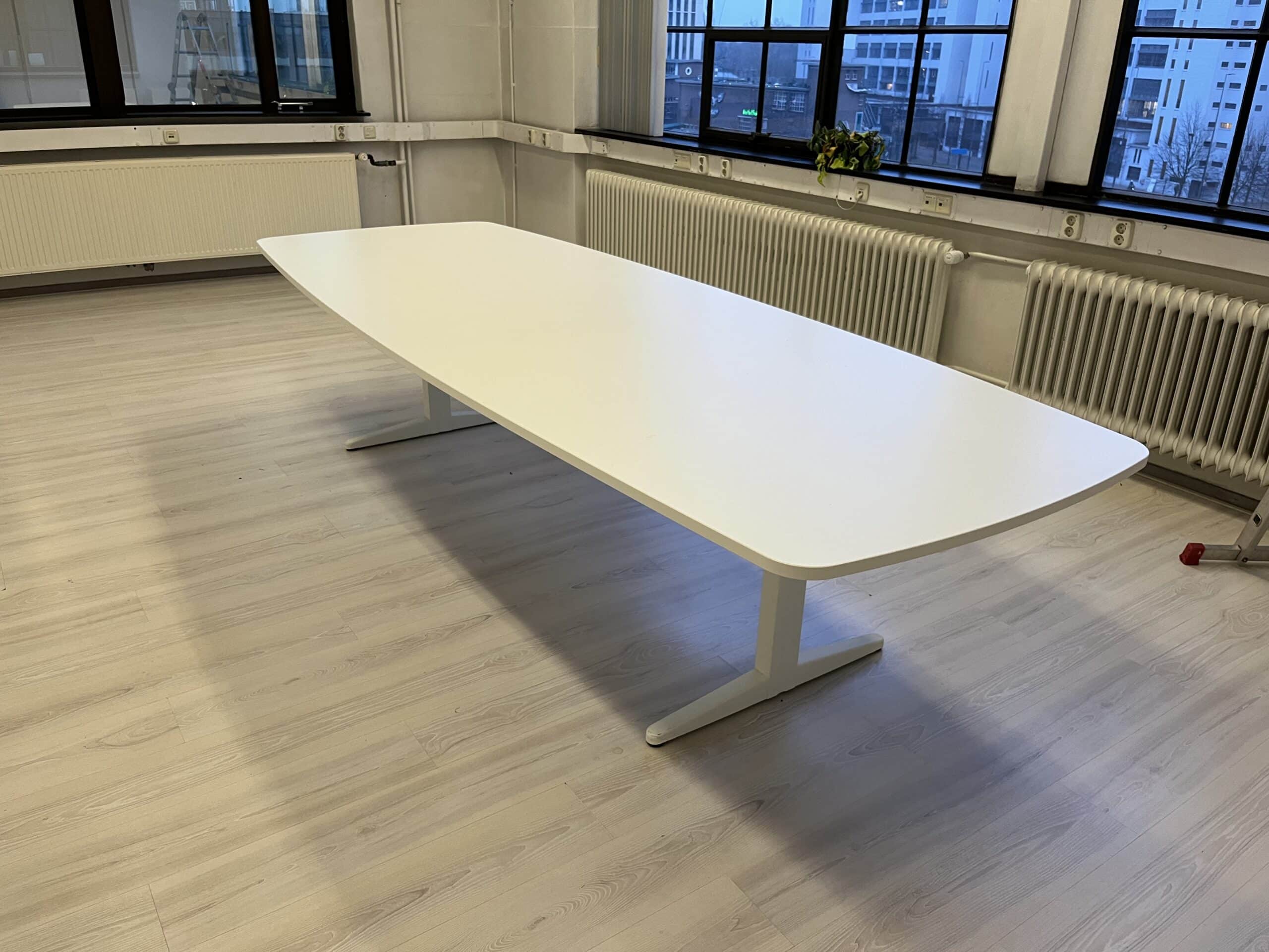 Grote vergadertafel wit – 320×120 cm