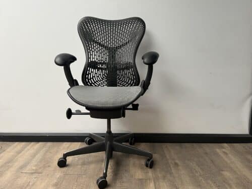 Herman Miller (Mirra) Tweedehands