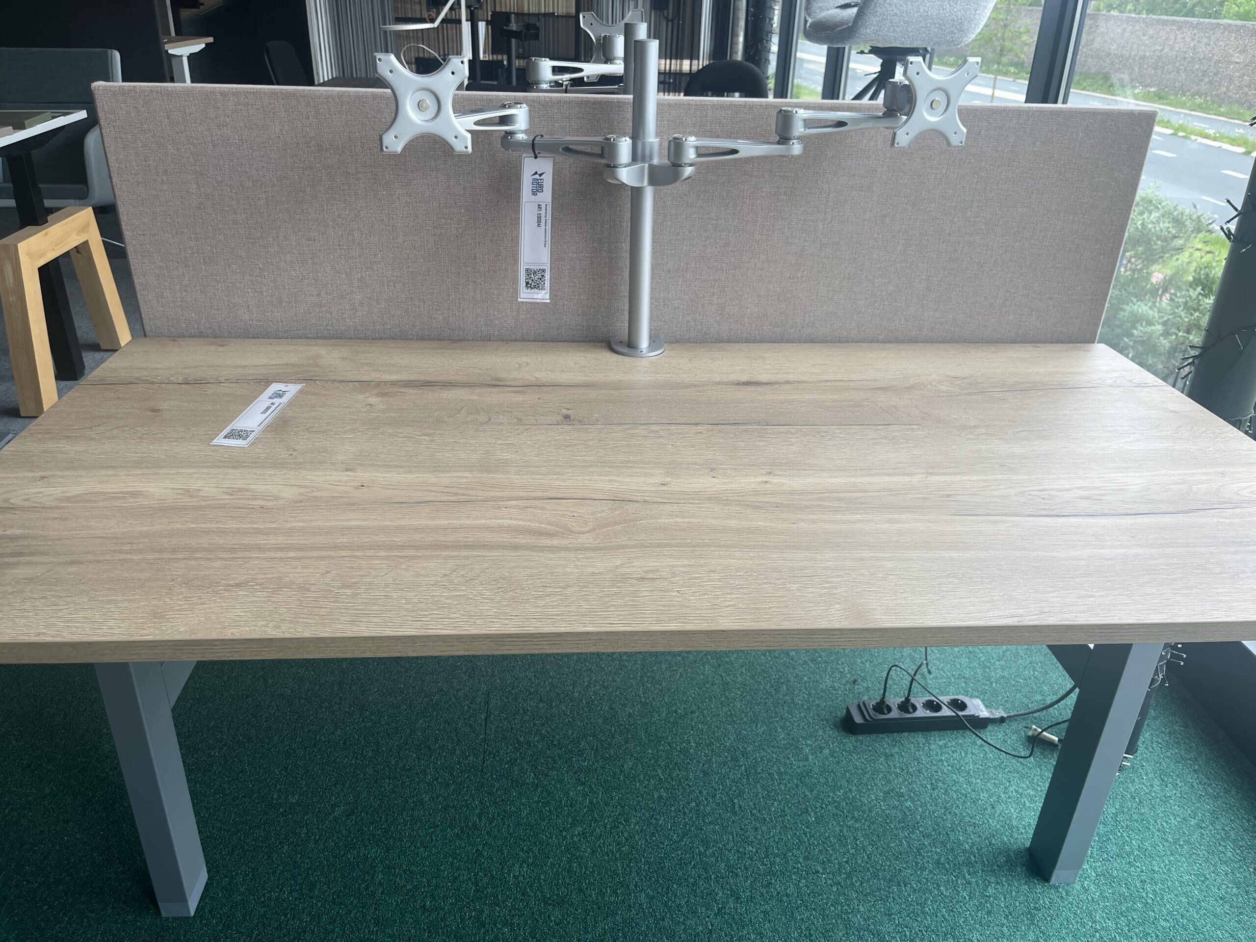 Elektrisch duo zit-sta bureau (aluminium) +wandje - BUR00167
