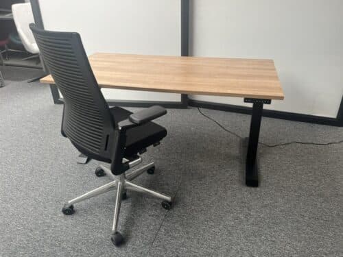Elektrisch zit-sta bureau (zwart)