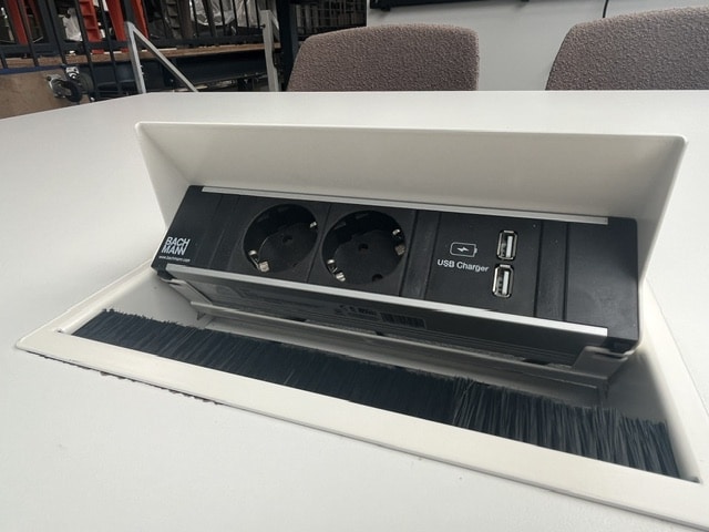 Vergadertafel 160x160 (Sedus)