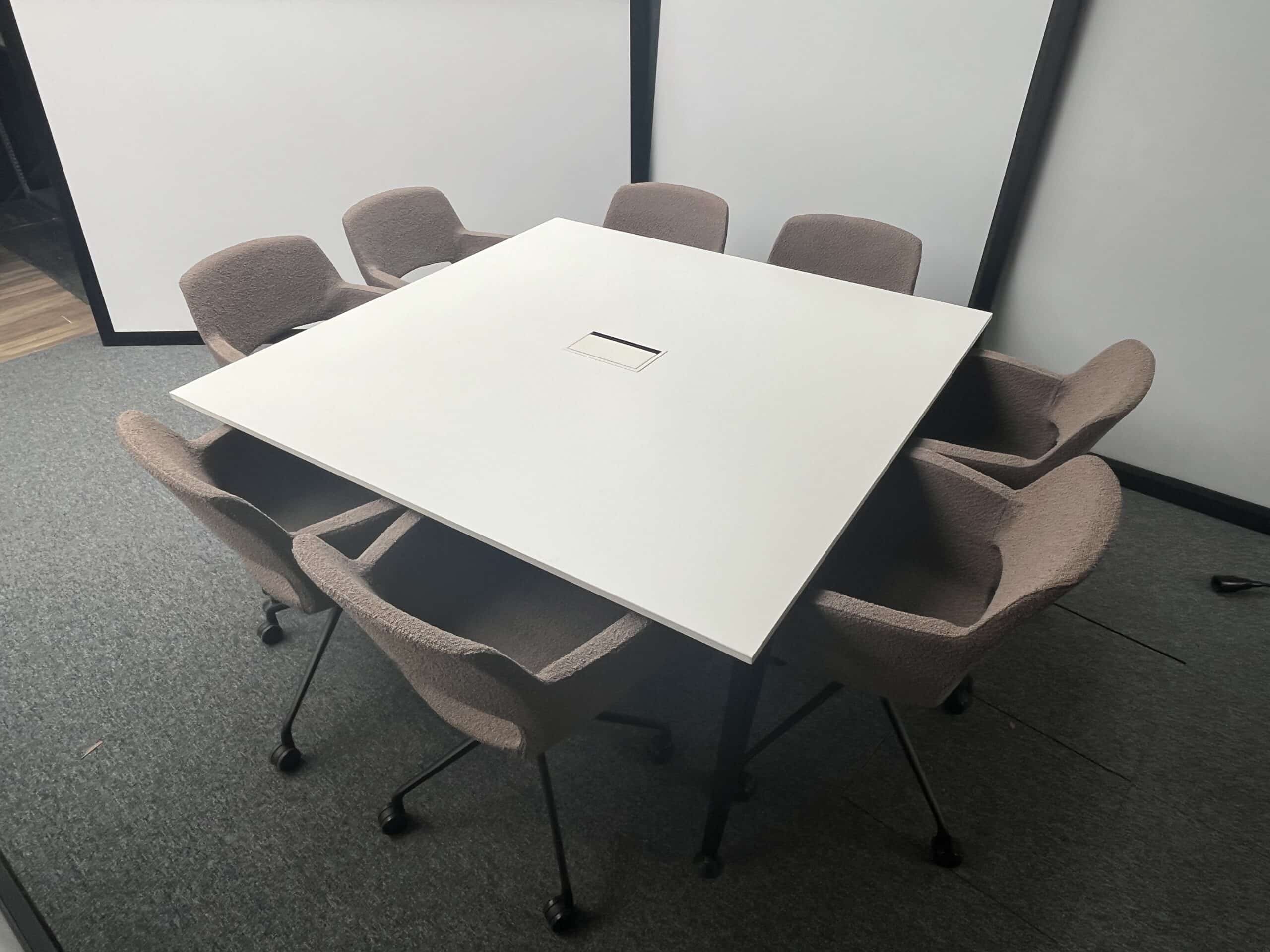 Vergadertafel 160x160 (Sedus)